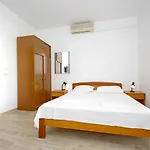 Apartmani Srzic